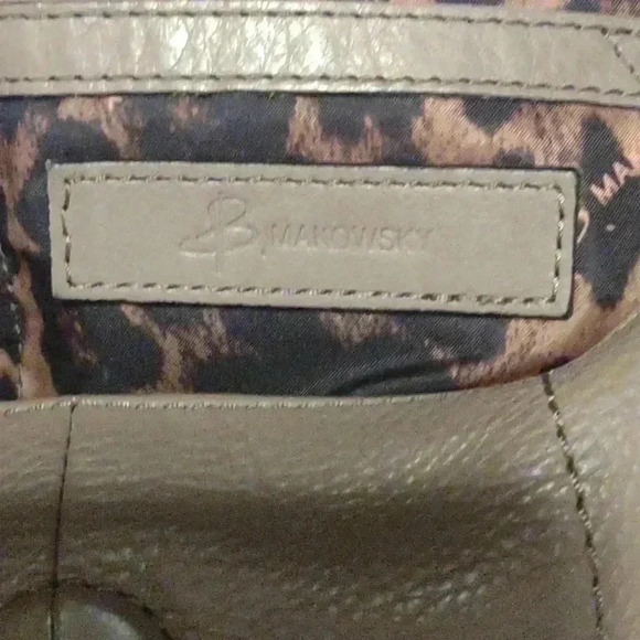 B Makowsky leather purse dark tan - Picture 9 of 11